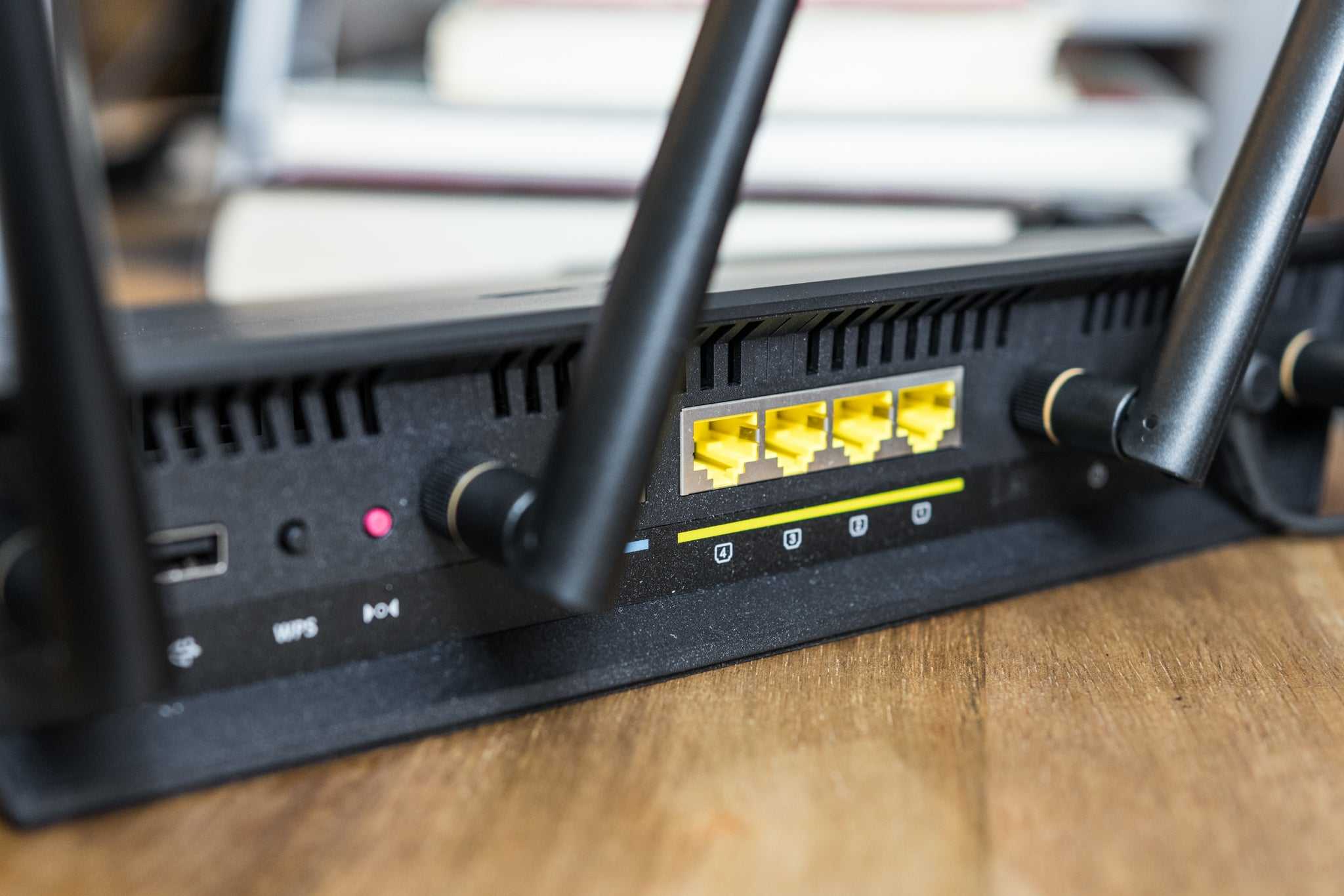 Как с ноутбука подключенного по Wi-Fi раздать интернет по сетевому кабелю? Настраиваем сетевой мост